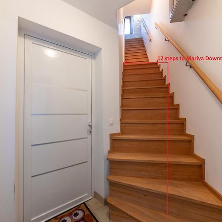 Mariva Downtown Apartment With Free Parking Ровин Екстериор снимка